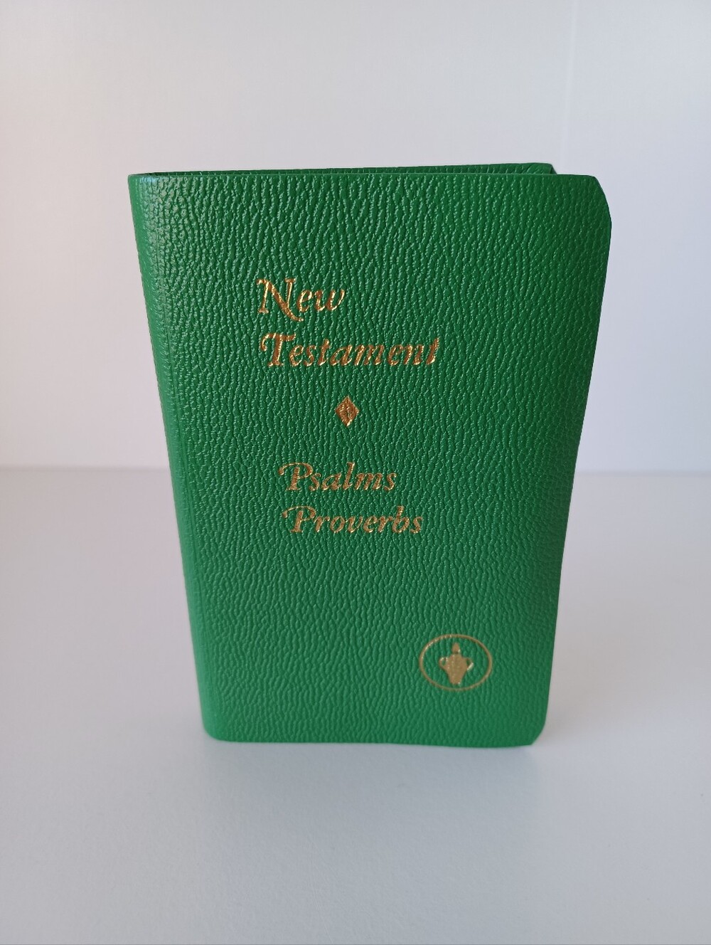 Small Pocket About 5" Tall & 3" Wide New Testament Psalms Proverbs Bible Gideons